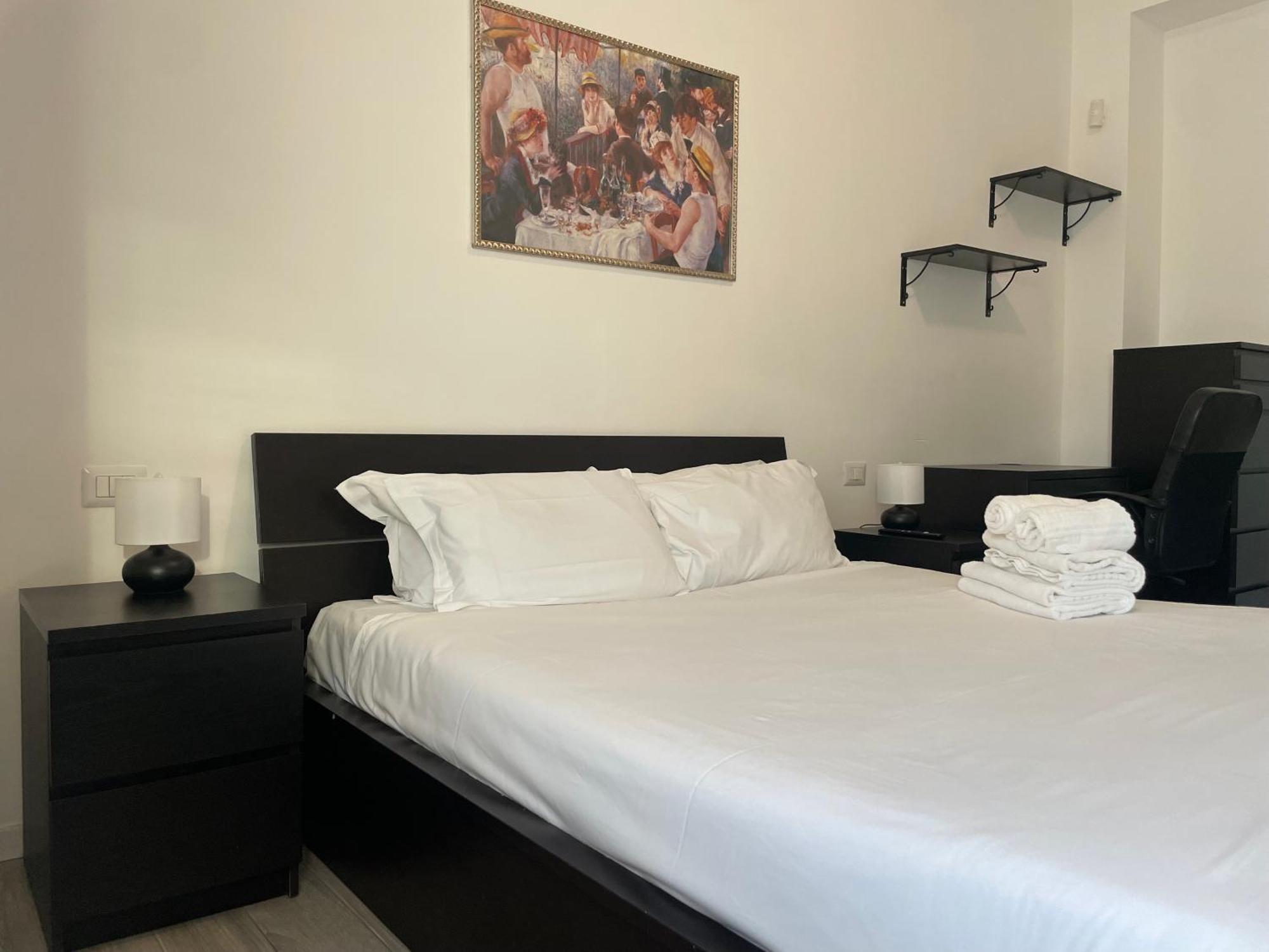 Gardone Apartment - Ampio Appartamento Con 2 Camere Da Letto - Comodo Per Duomo! - Milan — Photos 2